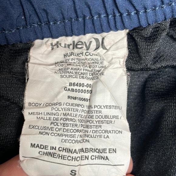 Hurley size S blue and teal shorts. - Picture 3 of 7